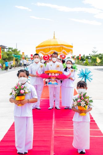 พิธีทอดกฐินบรมจักรพรรดิมหาสมบัติเพื่อสร้างทุกสิ่ง ศูนย์ปฏิบัติธรรมสมุทรปราการ