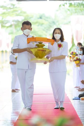 ภาพ No.31312:พิธีทอดกฐินสามัคคี สร้างกุฏิที่พักสงฆ์ ณ ศูนย์ปฏิบัติธรรมชุมพร