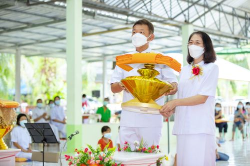 ภาพ No.31308:พิธีทอดกฐินสามัคคี สร้างกุฏิที่พักสงฆ์ ณ ศูนย์ปฏิบัติธรรมชุมพร