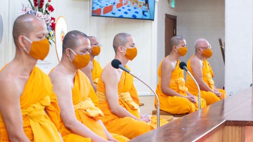 ภาพ No.38426:พิธีทอดกฐินสามัคคี ณ วัดพระธรรมกายแคนซัส