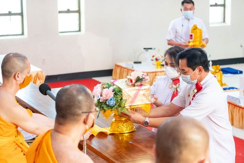 ภาพ No.38429:พิธีทอดกฐินสามัคคี ณ วัดพระธรรมกายแคนซัส