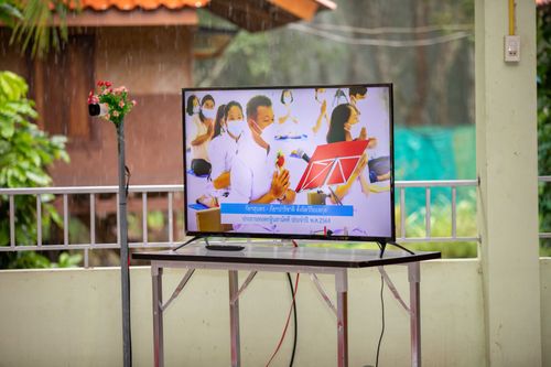 ภาพ No.31316:พิธีทอดกฐินสามัคคี สร้างกุฏิที่พักสงฆ์ ณ ศูนย์ปฏิบัติธรรมชุมพร