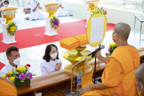 ภาพ No.31313:พิธีทอดกฐินสามัคคี สร้างกุฏิที่พักสงฆ์ ณ ศูนย์ปฏิบัติธรรมชุมพร