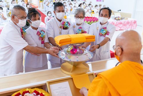 ภาพ No.38420:จัดงานบุญพิธีทอดกฐินสามัคคี วัดพระธรรมกายจอร์เจีย