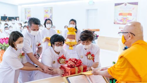 ภาพ No.38417:จัดงานบุญพิธีทอดกฐินสามัคคี วัดพระธรรมกายจอร์เจีย