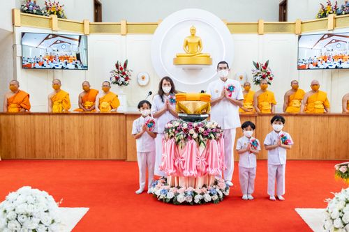 ภาพ No.38438:พิธีทอดกฐินสามัคคี ณ วัดพระธรรมกายแคนซัส
