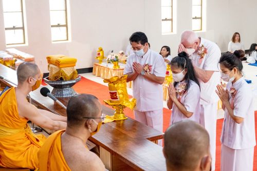 ภาพ No.38443:พิธีทอดกฐินสามัคคี ณ วัดพระธรรมกายแคนซัส