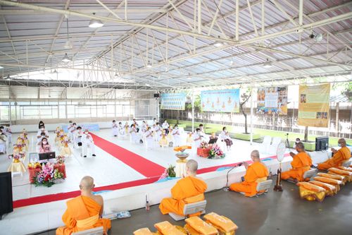 ภาพ No.31377:พิธีทอดกฐินสามัคคีศูนย์ปฏิบัติธรรมและอบรมเยาวชนเบญจธรรม 