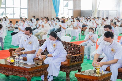 ภาพ No.31426:พิธีทอดกฐินบรมจักรพรรดิมหาสมบัติเพื่อสร้างทุกสิ่ง ศูนย์ปฏิบัติธรรมสมุทรปราการ