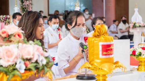 ภาพ No.38453:พิธีทอดกฐินสามัคคี ณ วัดพระธรรมกายแคนซัส