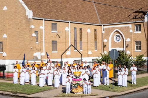 ภาพ No.38456:พิธีทอดกฐินสามัคคี ณ วัดพระธรรมกายแคนซัส