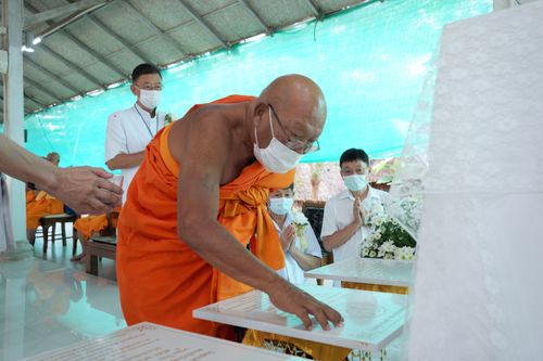 ภาพ No.31446:พิธีทอดกฐินสามัคคีสร้างทุกสิ่งธุดงคสถานลุ่มน้ำฝาง