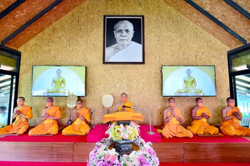 ภาพ No.31465:พิธีทอดกฐินสามัคคี ศูนย์ปฎิบัติธรรมนานาชาติปาย