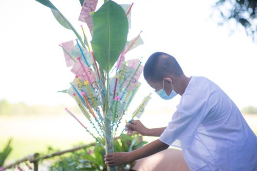 ภาพ No.31477:พิธีทอดกฐินสามัคคีศูนย์ปฏิบัติธรรมแก้วมงคลสกลนคร