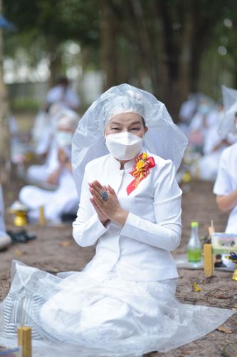 ภาพ No.37435:พิธีทอดกฐินสามัคคีสร้างอาคารที่พักสงฆ์ ณ ศูนย์ปฏิบัติธรรมจันทบุรี