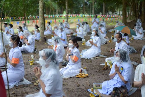 ภาพ No.37436:พิธีทอดกฐินสามัคคีสร้างอาคารที่พักสงฆ์ ณ ศูนย์ปฏิบัติธรรมจันทบุรี