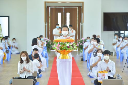 ภาพ No.37451:พิธีทอดกฐินสามัคคีสร้างอาคารที่พักสงฆ์ ณ ศูนย์ปฏิบัติธรรมจันทบุรี