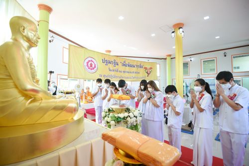 ภาพ No.37414:พิธีทอดกฐินสามัคคี ปฐมกฐิน เพื่อพัฒนาสร้างทุกสิ่ง ณ ศูนย์ปฎิบัติธรรมวิหารแดง