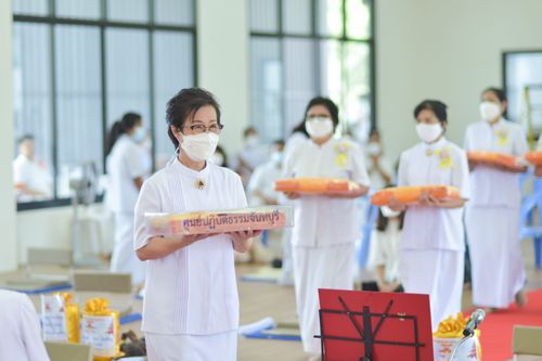ภาพ No.37438:พิธีทอดกฐินสามัคคีสร้างอาคารที่พักสงฆ์ ณ ศูนย์ปฏิบัติธรรมจันทบุรี