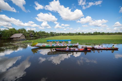 ภาพ No.31490:พิธีทอดกฐินสามัคคีศูนย์ปฏิบัติธรรมแก้วมงคลสกลนคร