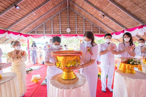 ภาพ No.31489:พิธีทอดกฐินสามัคคีศูนย์ปฏิบัติธรรมแก้วมงคลสกลนคร