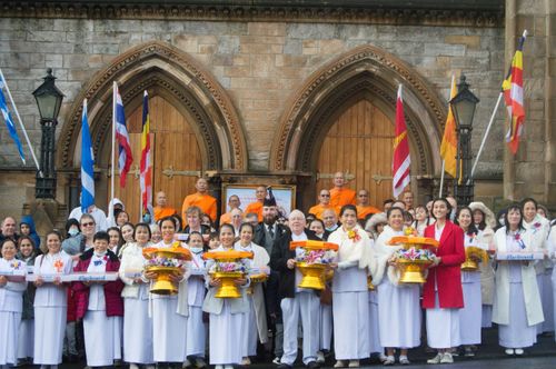ภาพ No.38476:พิธีทอดกฐินสามัคคีวัดพระธรรมกายสกอตแลนด์