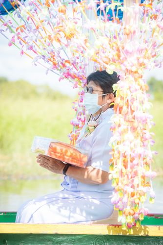 ภาพ No.31491:พิธีทอดกฐินสามัคคีศูนย์ปฏิบัติธรรมแก้วมงคลสกลนคร