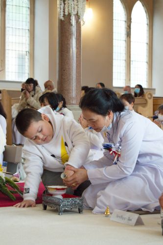 ภาพ No.38484:พิธีทอดกฐินสามัคคีวัดพระธรรมกายสกอตแลนด์