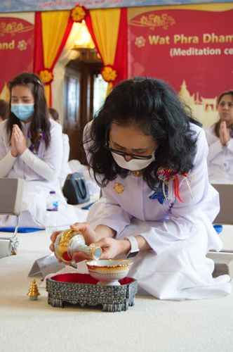 ภาพ No.38485:พิธีทอดกฐินสามัคคีวัดพระธรรมกายสกอตแลนด์