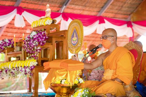 ภาพ No.31503:พิธีทอดกฐินสามัคคีศูนย์ปฏิบัติธรรมแก้วมงคลสกลนคร