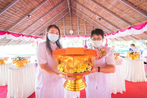 ภาพ No.31505:พิธีทอดกฐินสามัคคีศูนย์ปฏิบัติธรรมแก้วมงคลสกลนคร