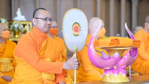 ภาพ No.38502:พิธีทอดกฐินสามัคคีวัดพระธรรมกายสกอตแลนด์