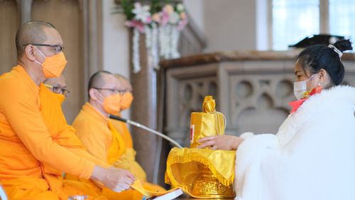 ภาพ No.38503:พิธีทอดกฐินสามัคคีวัดพระธรรมกายสกอตแลนด์