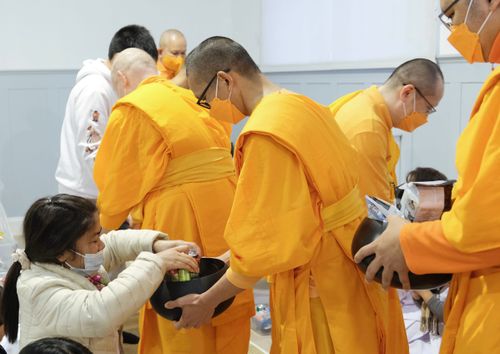 ภาพ No.38506:พิธีทอดกฐินสามัคคีวัดพระธรรมกายสกอตแลนด์