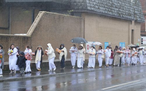 ภาพ No.38522:พิธีทอดกฐินสามัคคีวัดพระธรรมกายสกอตแลนด์