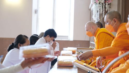 ภาพ No.38524:พิธีทอดกฐินสามัคคีวัดพระธรรมกายสกอตแลนด์