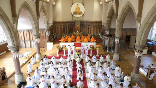 ภาพ No.38527:พิธีทอดกฐินสามัคคีวัดพระธรรมกายสกอตแลนด์