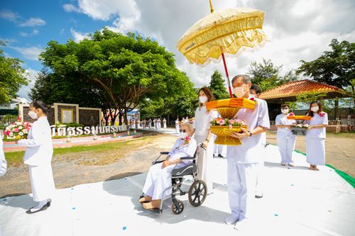 ภาพ No.37714:พิธีทอดกฐินสามัคคี ณ ศูนย์ปฏิบัติธรรมนครราชสีมา
