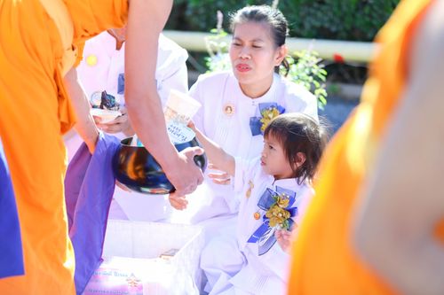 พิธีทอดกฐินสามัคคีเพื่อการเผยแผ่วิชชาธรรมกายและมหาปฏิสังขรณ์ วัดพระธรรมกายเท็กซัส