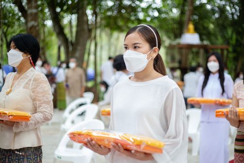 ภาพ No.37483:พิธีทอดกฐินนานาชาติสามัคคี ณ ธรรมสถานนานาชาติป่าแป๋