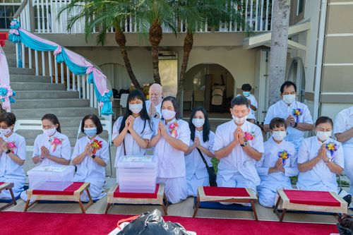 ภาพ No.38535:พิธีทอดกฐินสามัคคีสร้างทุกสิ่ง ณ วัดพระธรรมกายปาล์มบีช