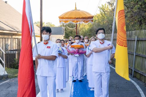 ภาพ No.38625:พิธีทอดกฐินสามัคคีเพื่อการเผยแผ่วิชชาธรรมกายและมหาปฏิสังขรณ์ วัดพระธรรมกายเท็กซัส