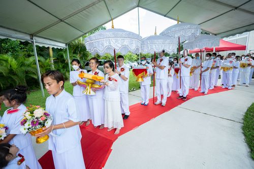 ภาพ No.38538:พิธีทอดกฐินสามัคคีสร้างทุกสิ่ง ณ วัดพระธรรมกายปาล์มบีช