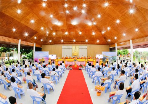 ภาพ No.37783:พิธีทอดกฐินสามัคคีศูนย์อบรมเยาวชนบางปะหัน 