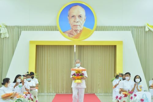 ภาพ No.37654:พิธีทอดกฐินสามัคคีเพื่อสร้างทุกสิ่ง ณ ศูนย์ปฏิบัติธรรมและศูนย์อบรมเยาวชนเพชรบุรี