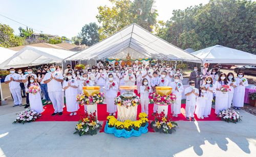 ภาพ No.38692:พิธีทอดผ้าป่าบริวารกฐิน เพื่อเป็นกองทุน สร้างวัดพระธรรมกายซานดิเอโก