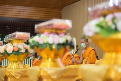 ภาพ No.37760:พิธีทอดกฐินสามัคคีศูนย์อบรมเยาวชนบางปะหัน 