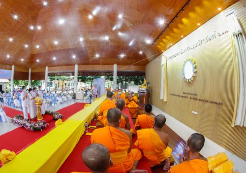 ภาพ No.37785:พิธีทอดกฐินสามัคคีศูนย์อบรมเยาวชนบางปะหัน 