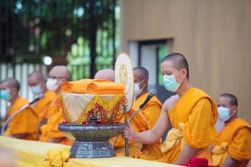 ภาพ No.37765:พิธีทอดกฐินสามัคคีศูนย์อบรมเยาวชนบางปะหัน 