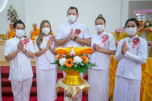 ภาพ No.38603:พิธีทอดกฐินบรมจักรพรรดิ บูชาธรรมพระมงคลเทพมุนี ณ วัดพระธรรมกายออเรกอน